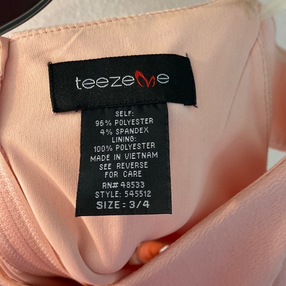 Off the Shoulder Light Pink Dress - size 3/4 - Picture 5 of 5